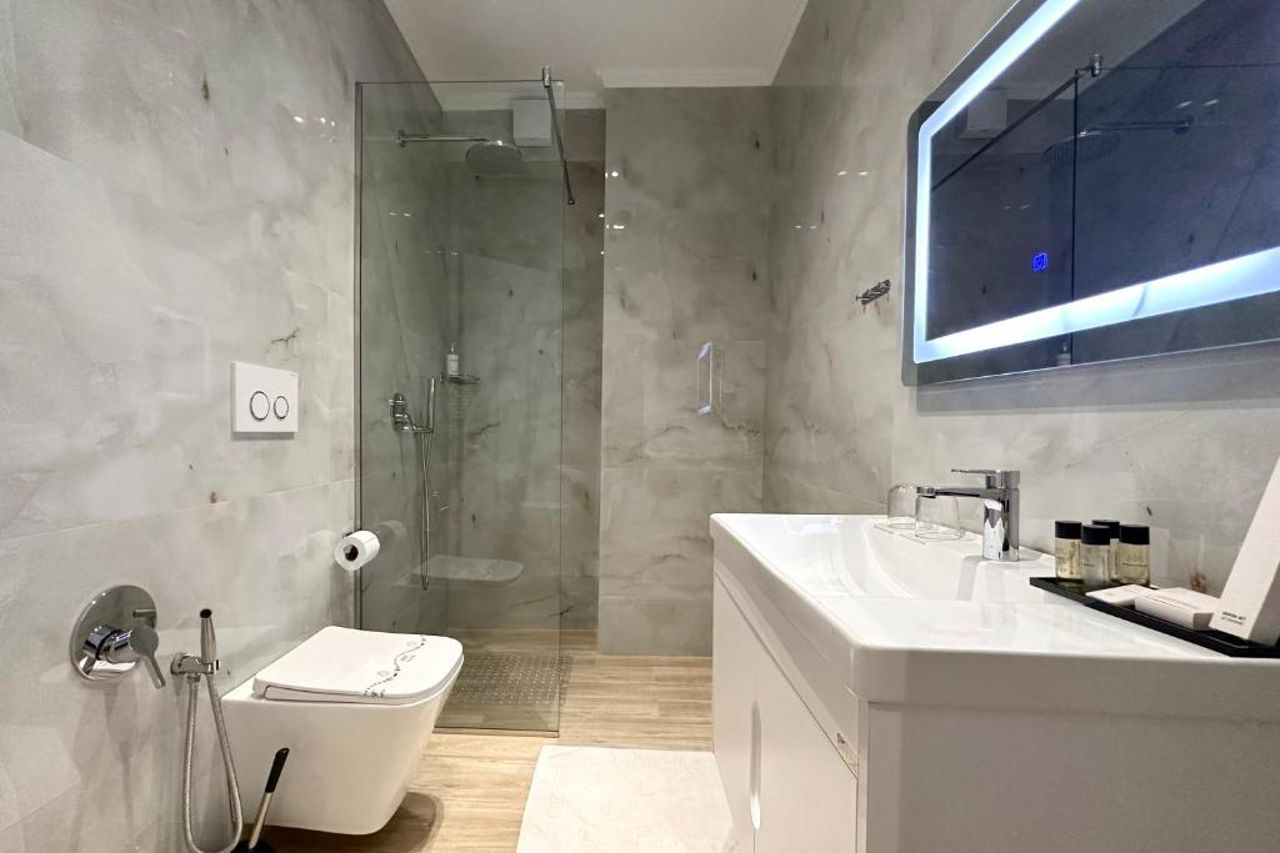 Broci Apartment