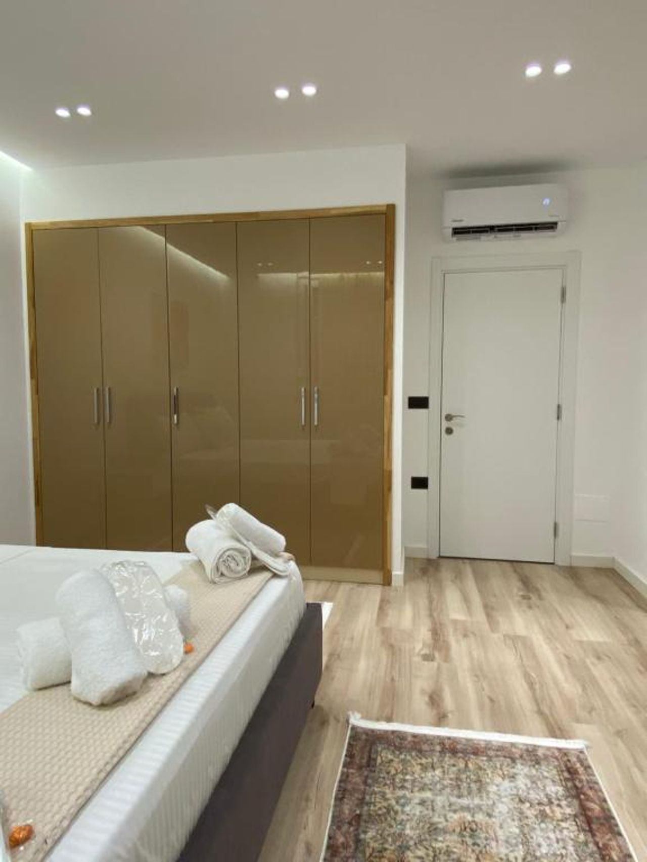 Broci Apartment