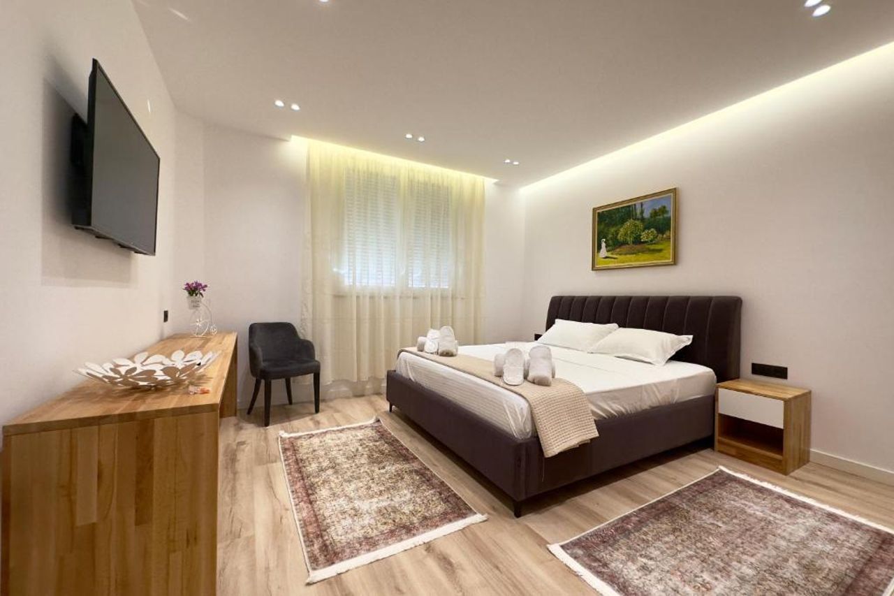 Broci Apartment