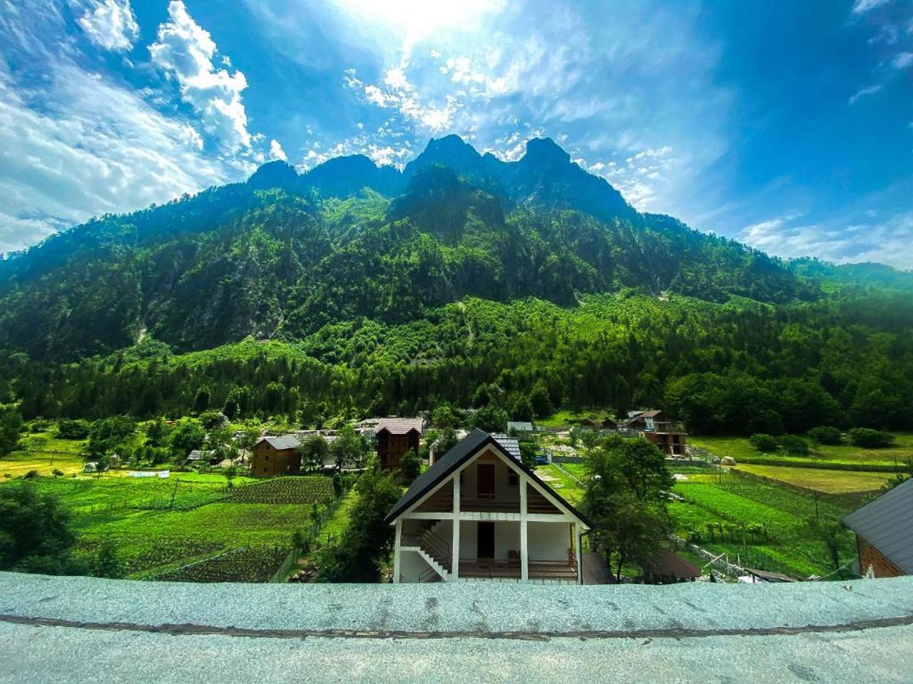 Guesthouse Besimi