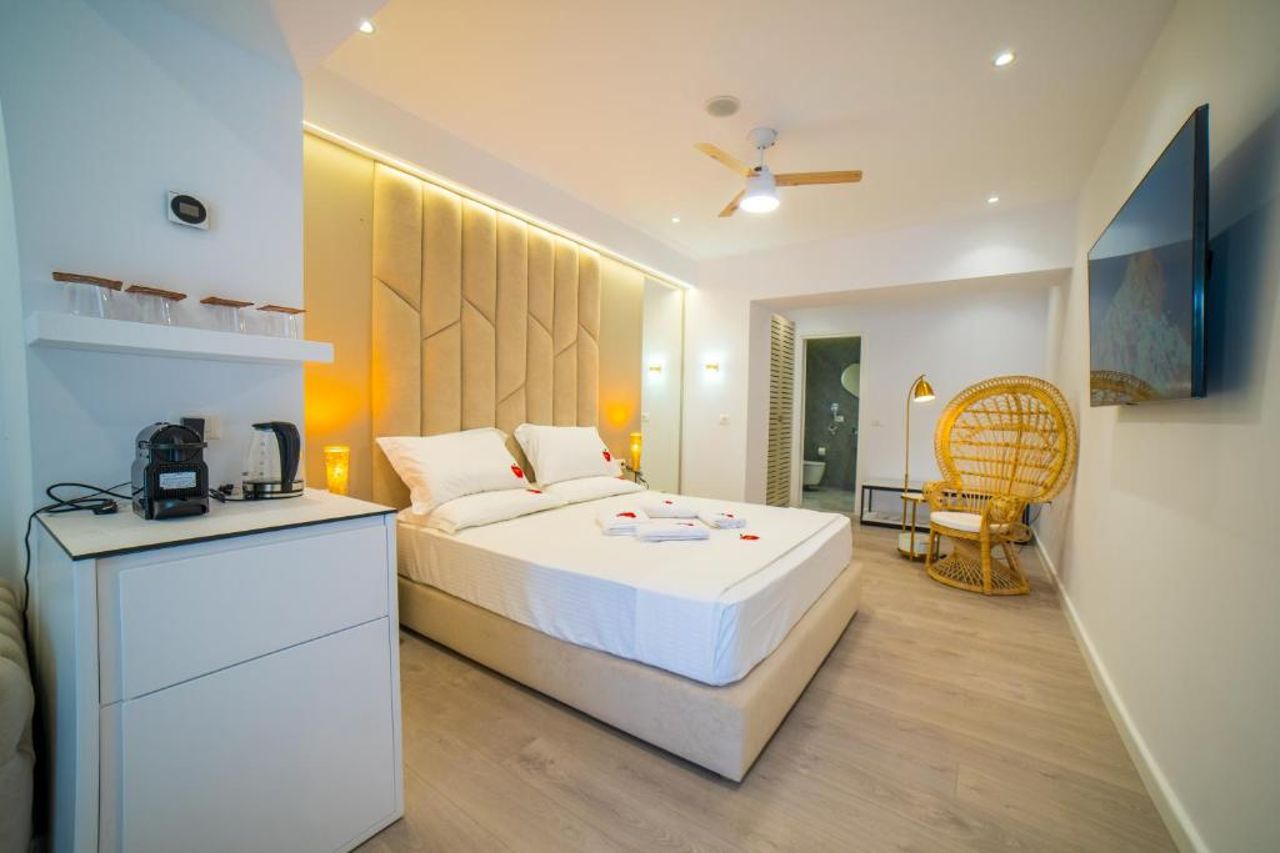 Adam & Eve Suites