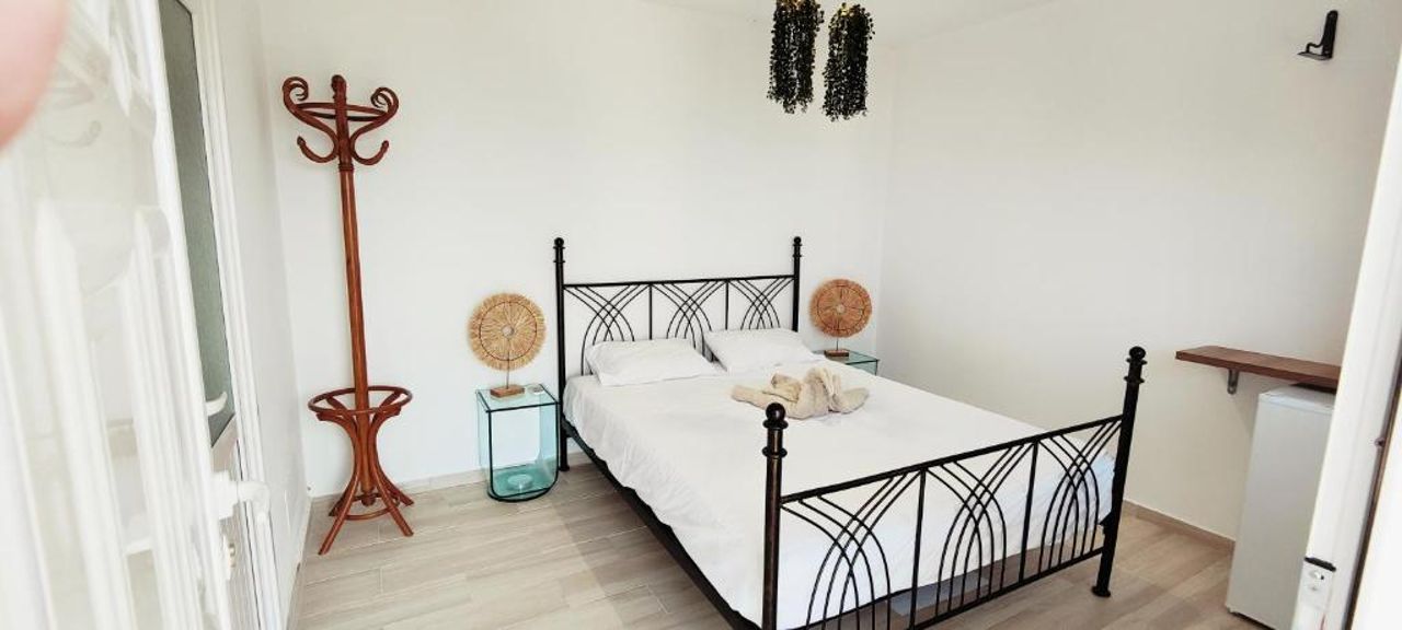 Villa Tato: Horizon Haven with Panoramic Sea Views in Himare.