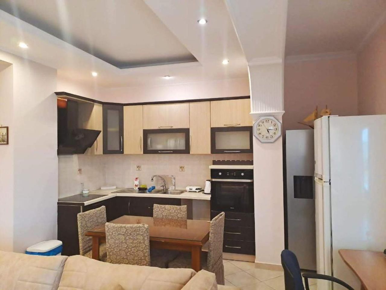 Lovely large summer apartment next to Lungomare