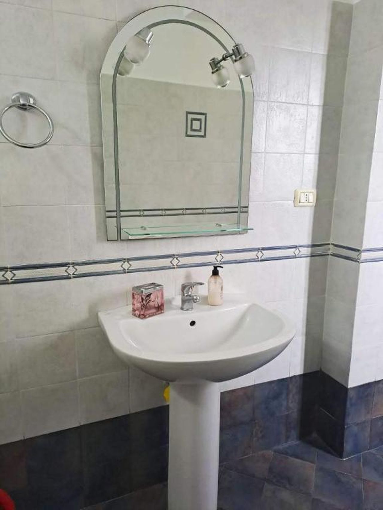 Lovely large summer apartment next to Lungomare