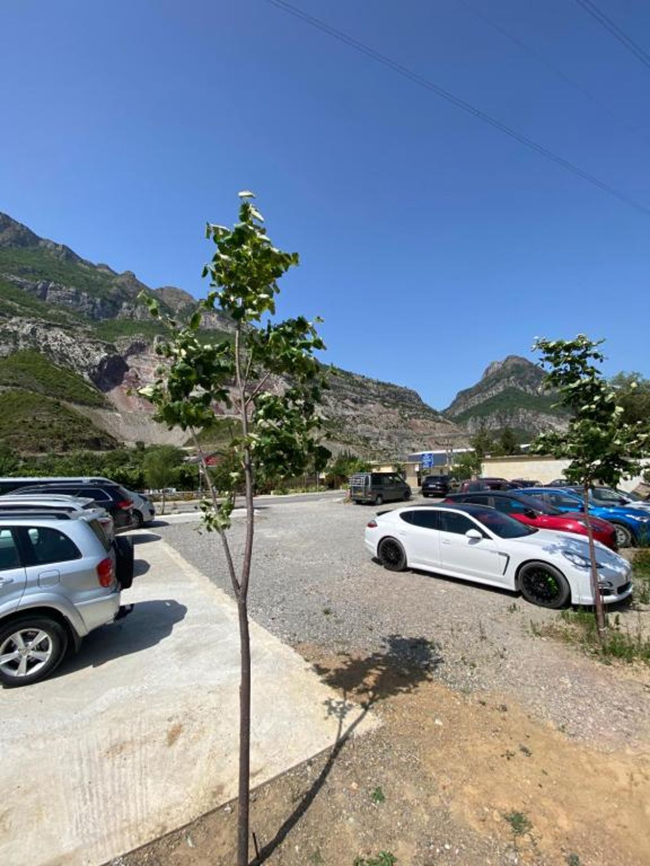 Kulla e Vjeter (Bar Restaurant, Guesthouse, Parking and Camping)