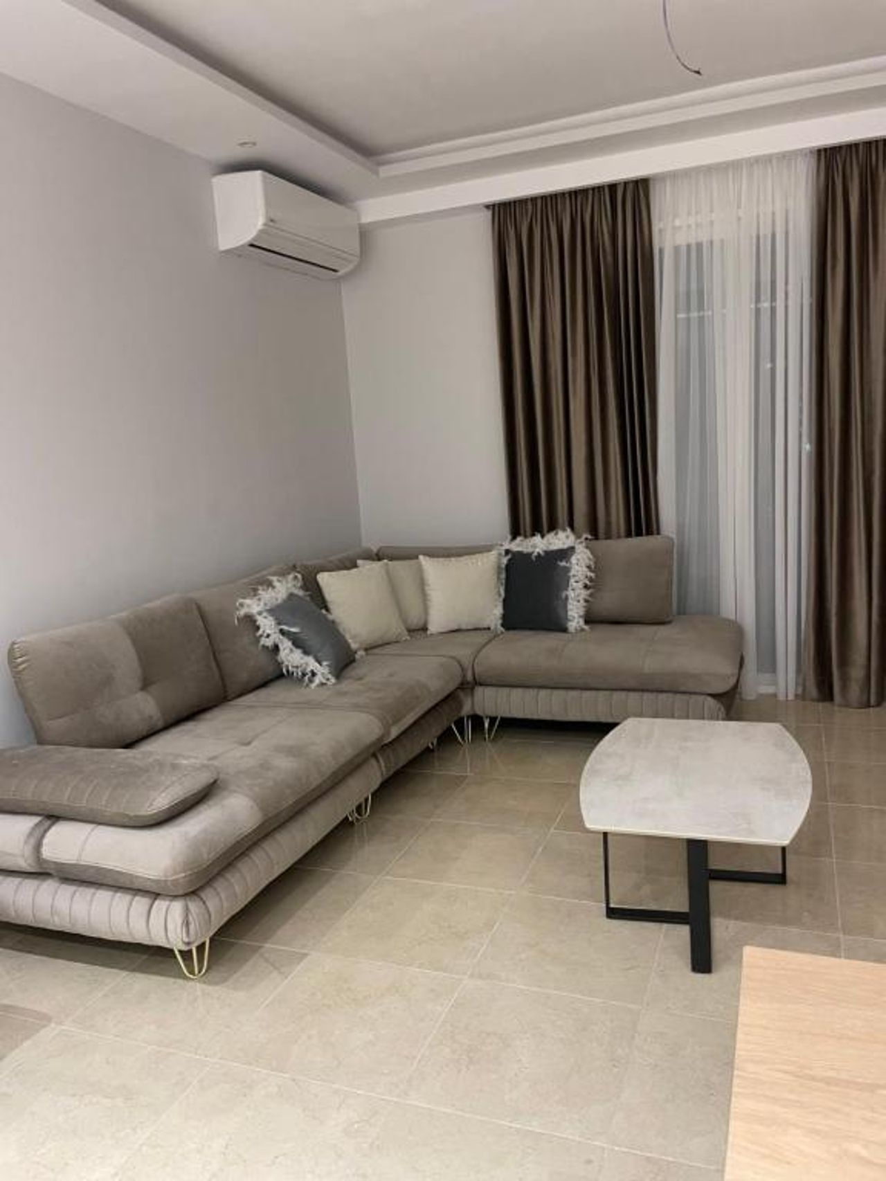 Arjon Apartment