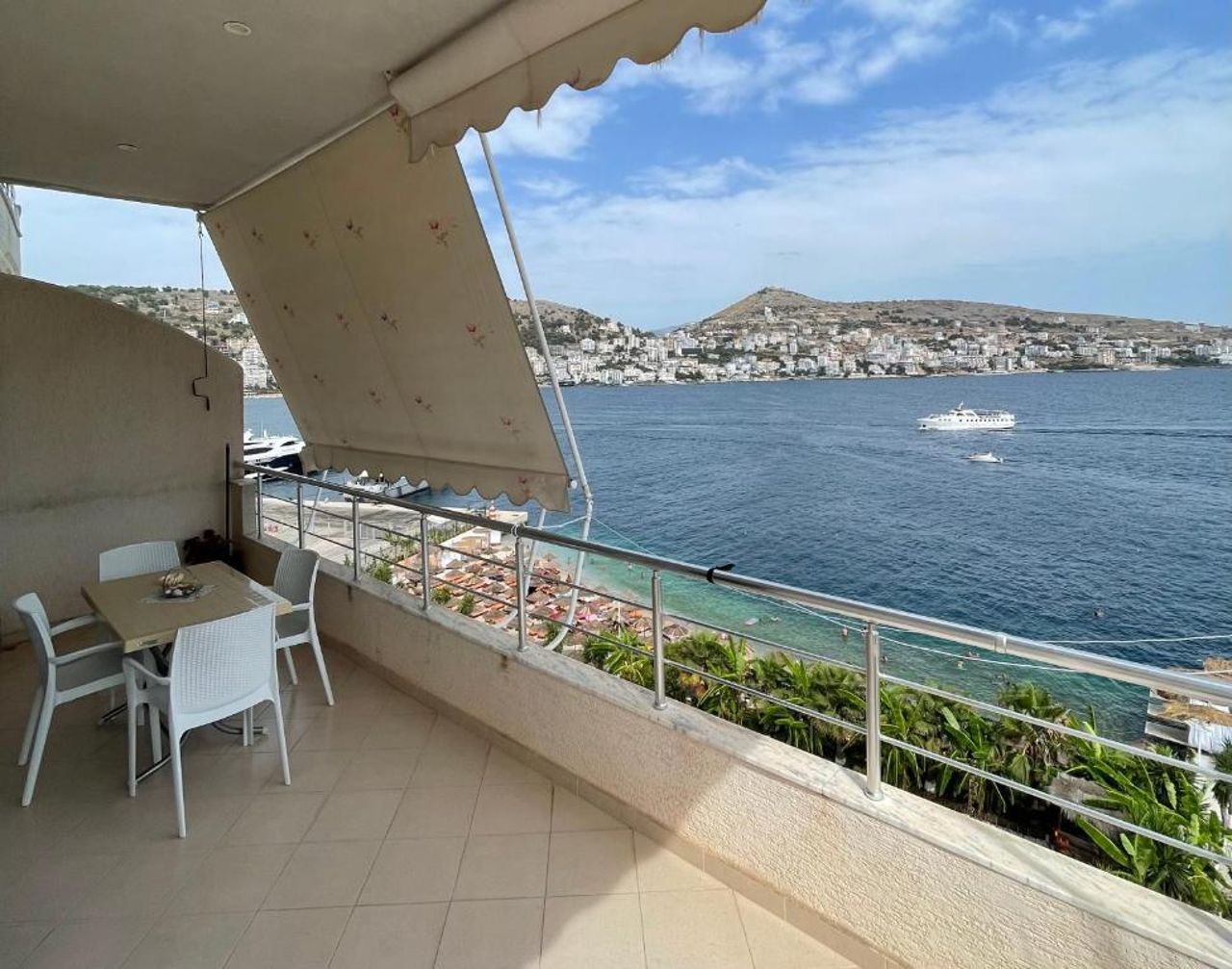 Port Side Sarande