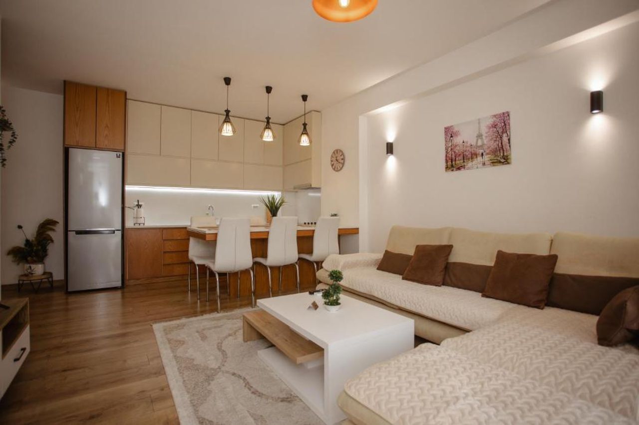 446 Luxury Apartament Center