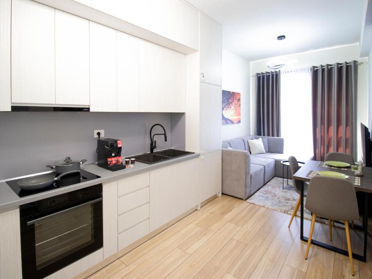 Modern Apt in Mangalem21 Complex WiFi,AC