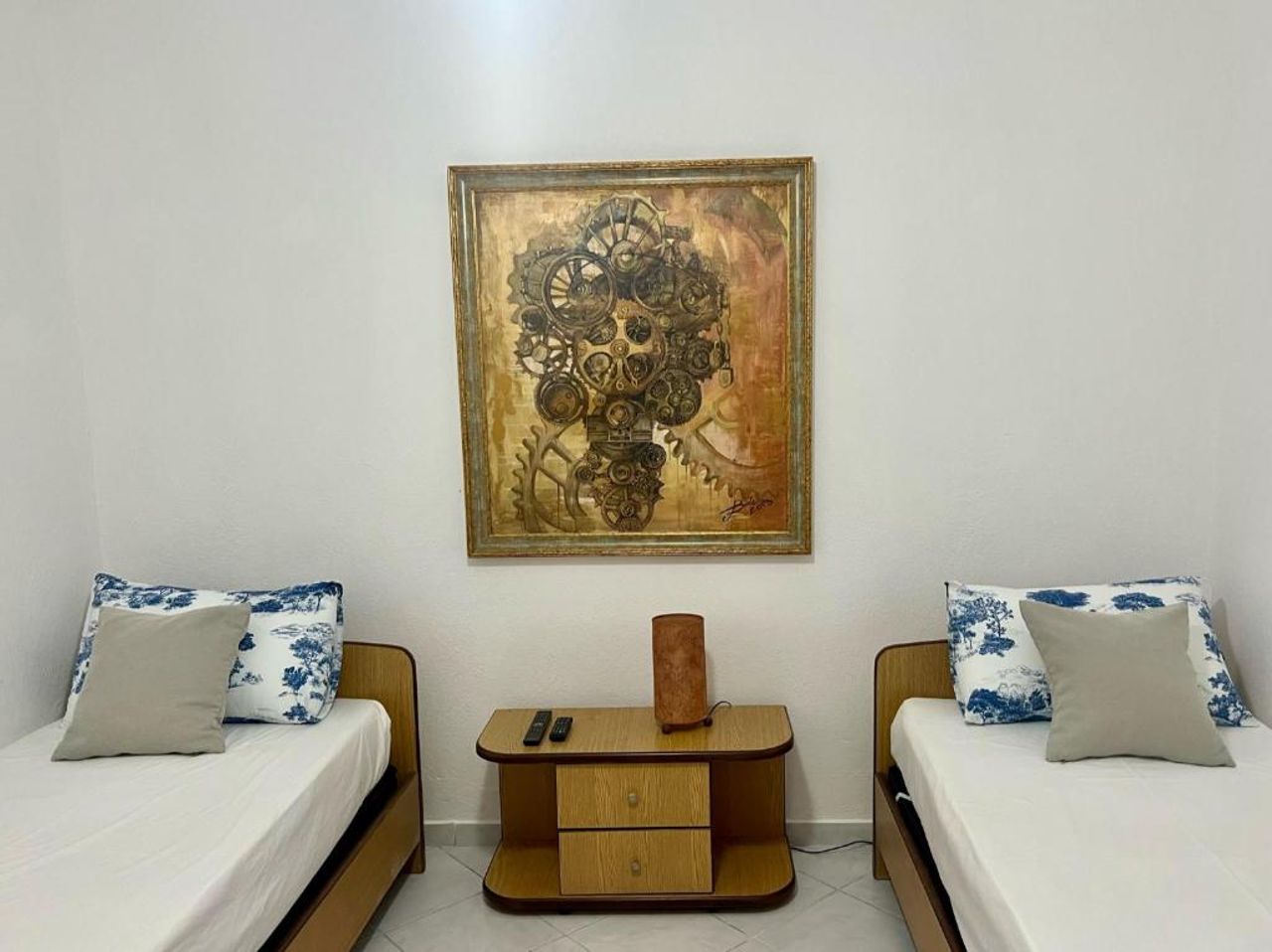 Marina' Apartment, Mali i Robit