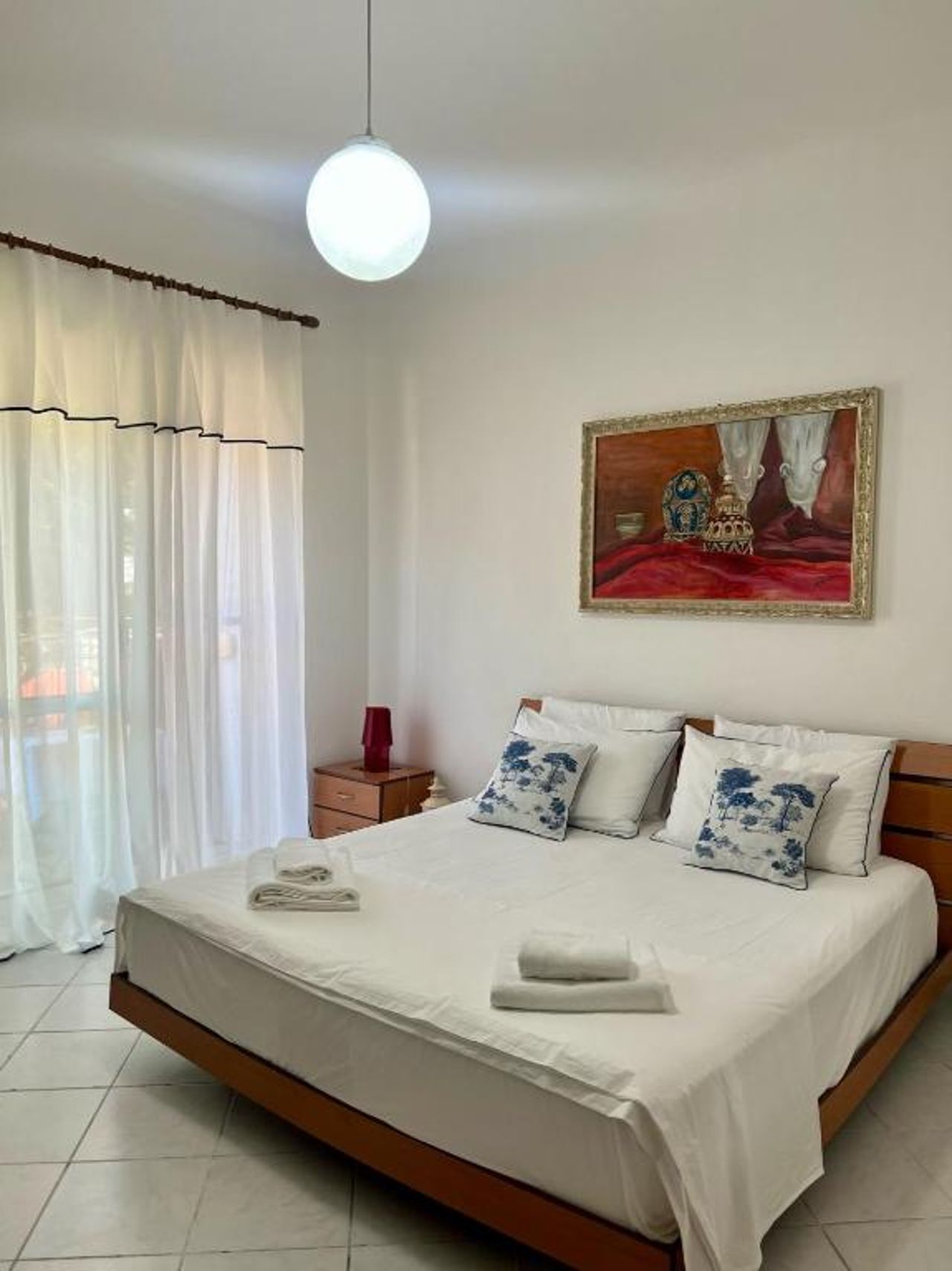 Marina' Apartment, Mali i Robit