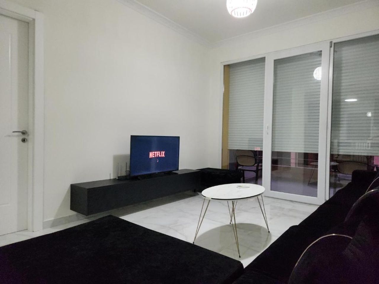 Black'n White 1