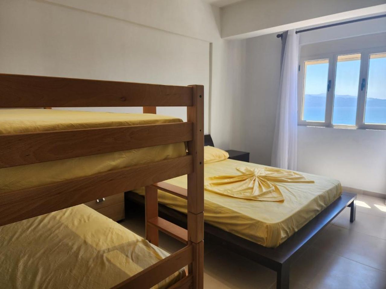 Moon Sea View Apartment