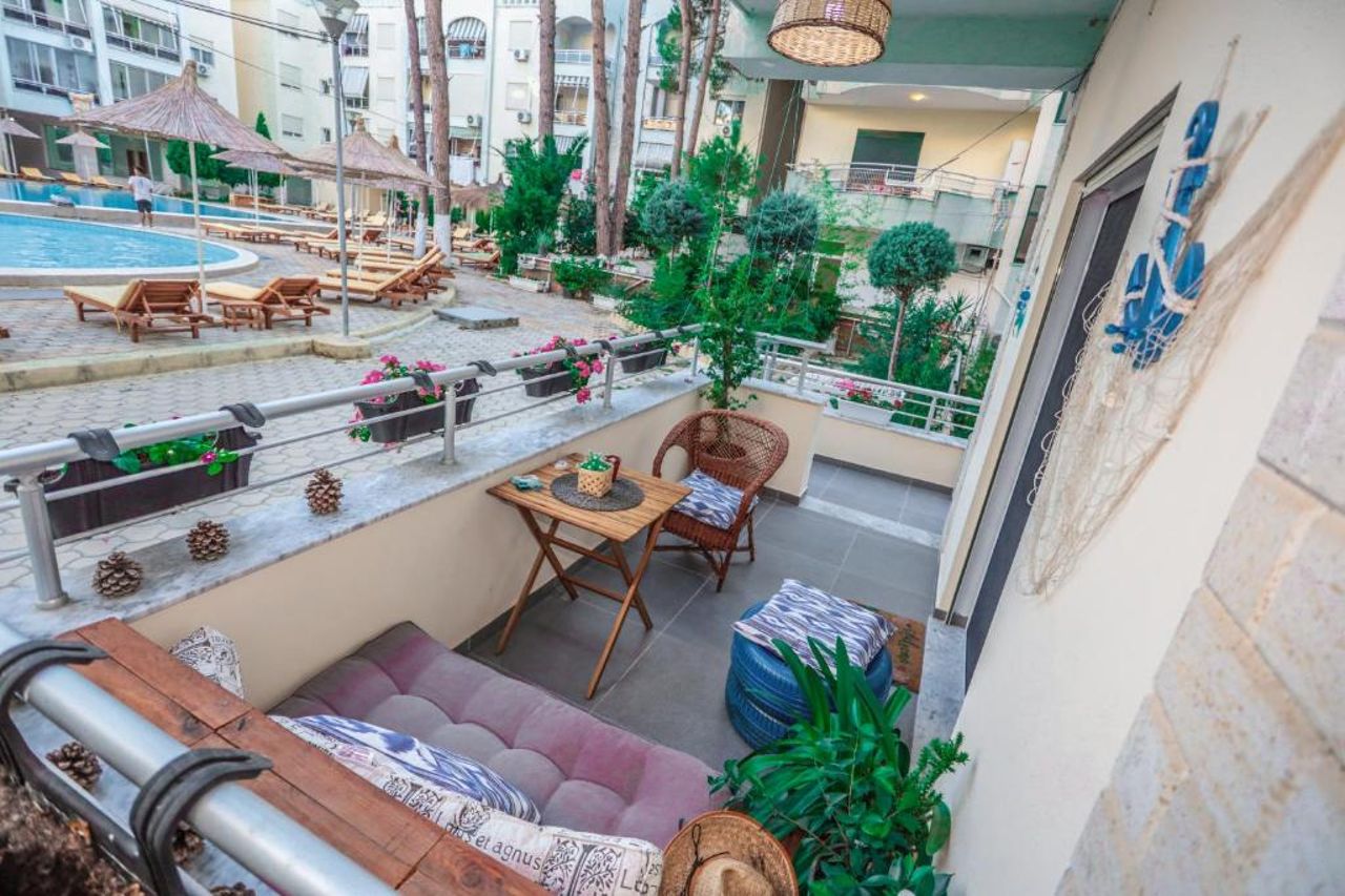 Costal Charm Apartment