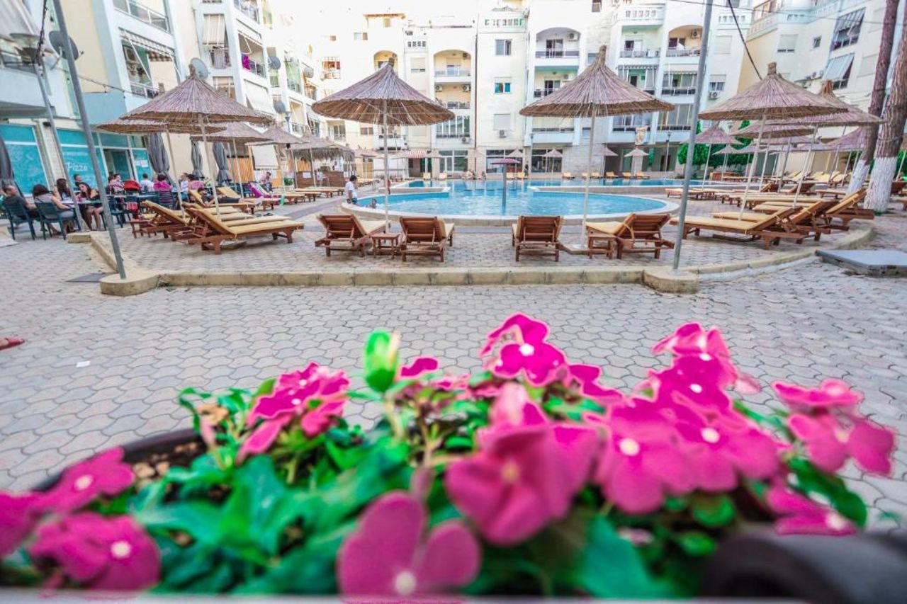 Costal Charm Apartment