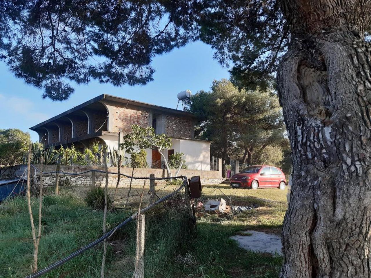 Jorgos Villa