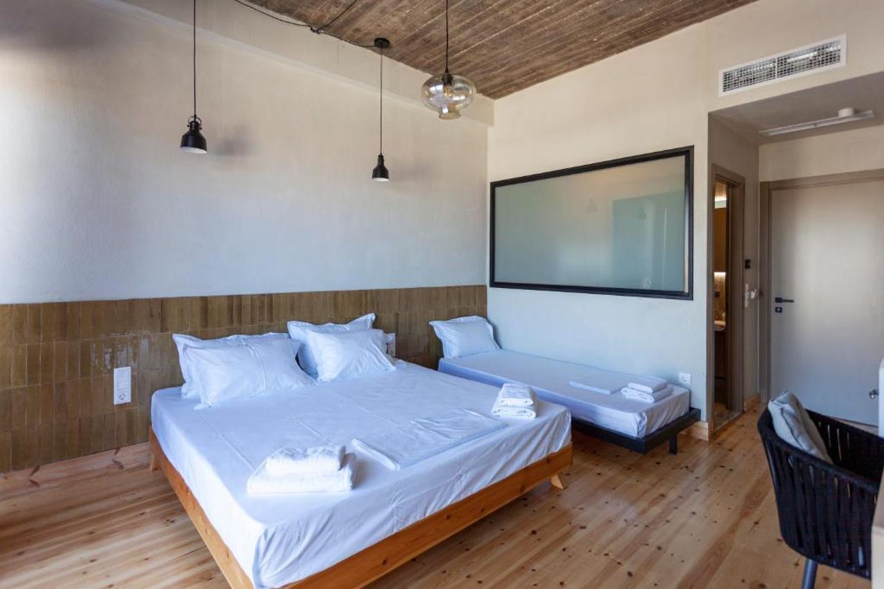 Toni Retzo Rooms