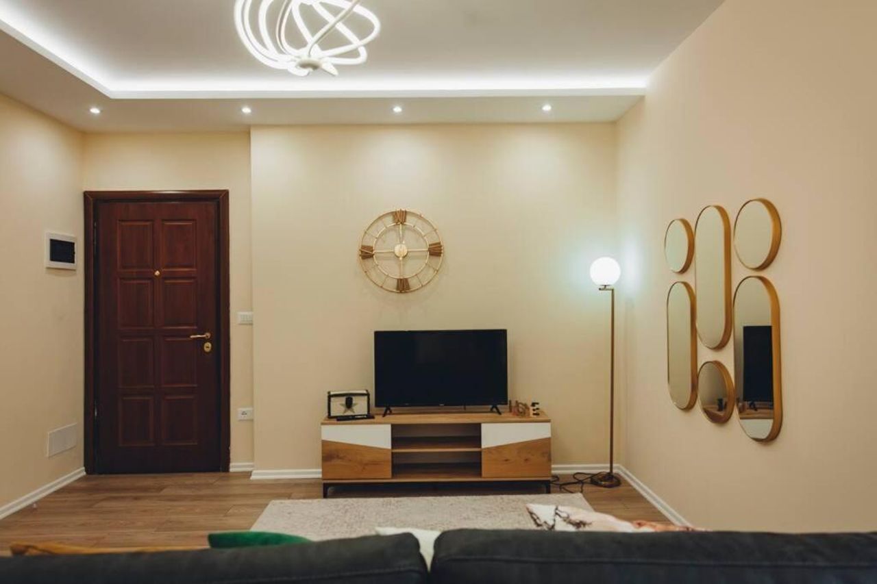 Luxury Apartment at Myslym Shyri