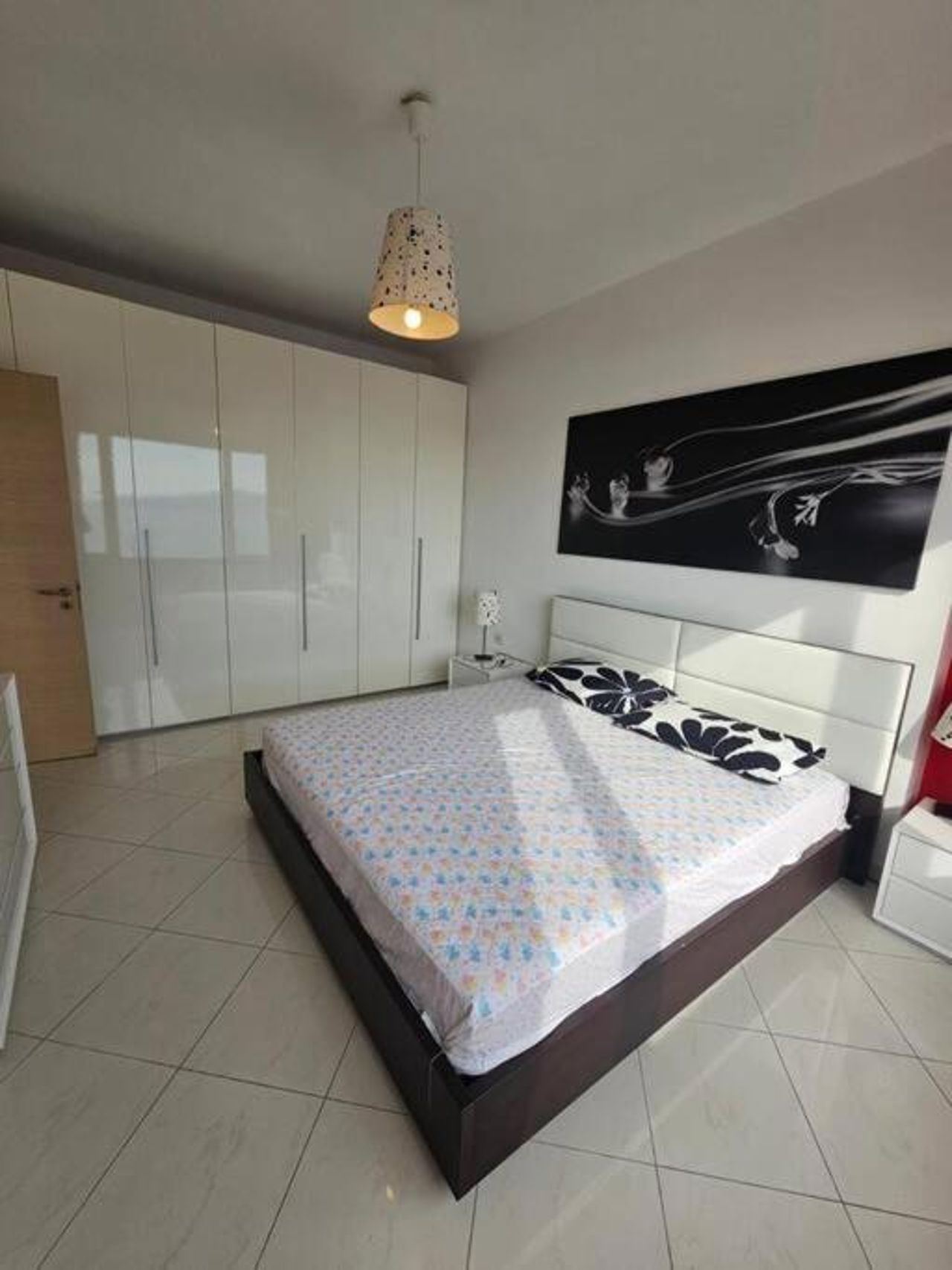 Appartamento centrale con vista mare e garage