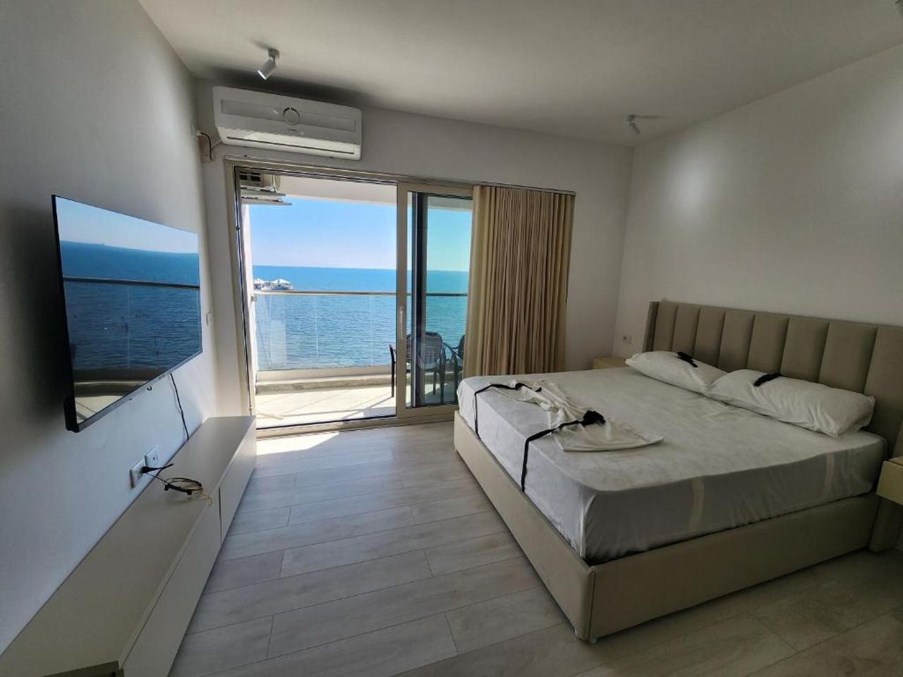 Studio sea view apartment