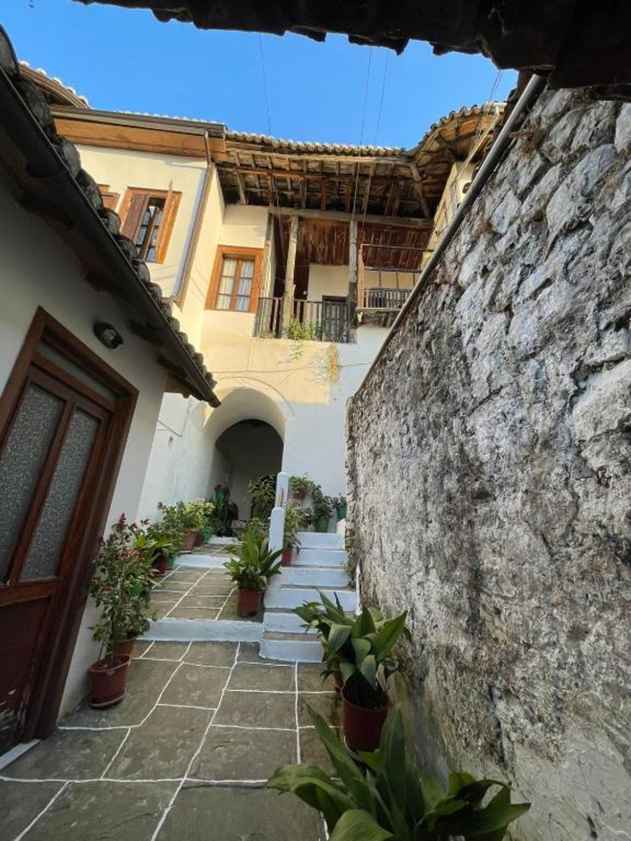 Maro's Guesthouse
