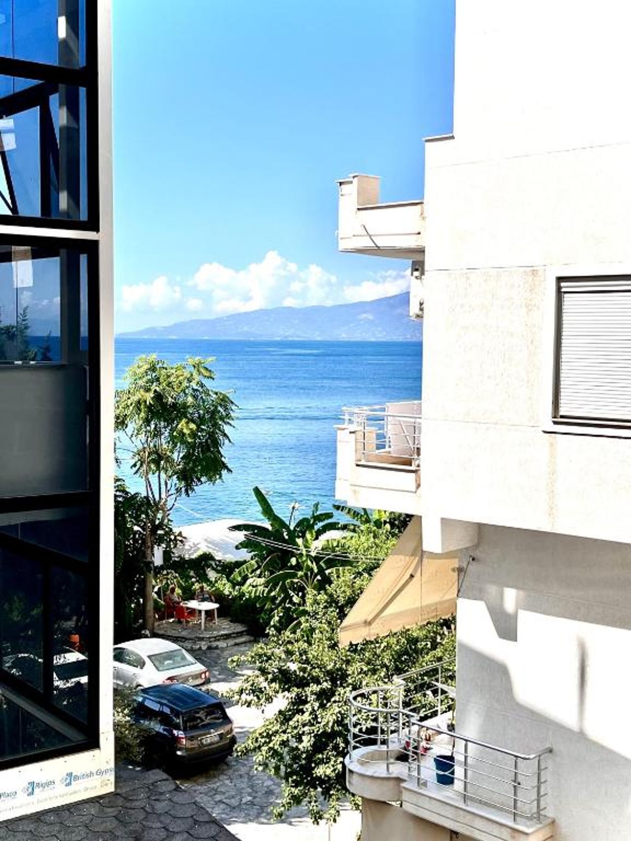 Blue Saranda room
