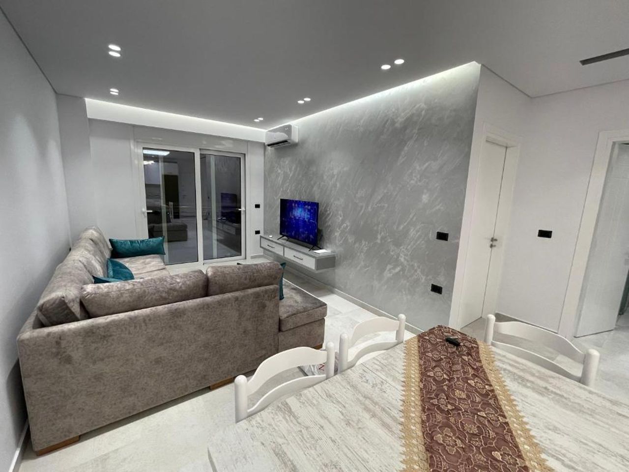 Alpha Lux Apartment