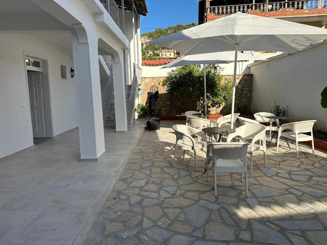 Rus Villa
