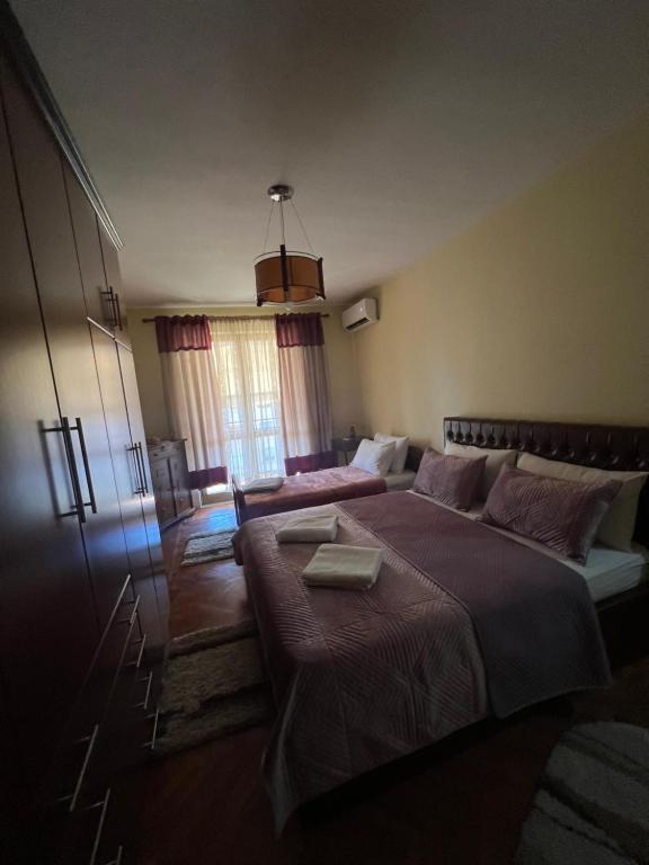 Apartament Qender