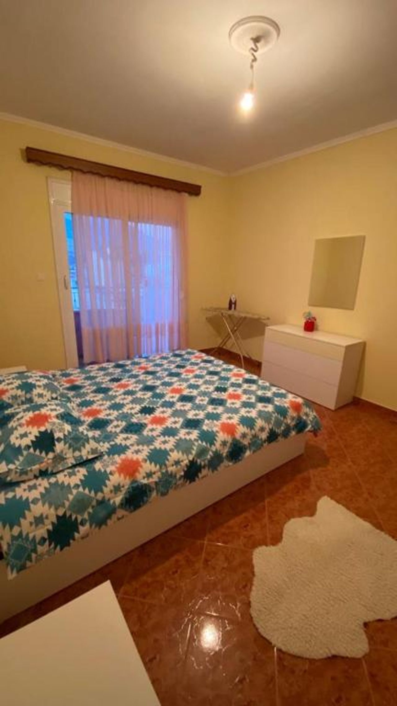 SI-RI Apartment