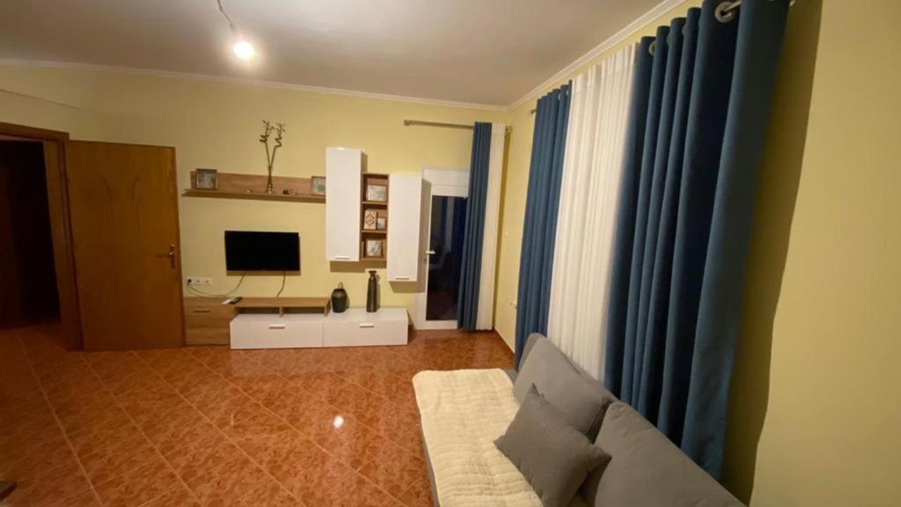 SI-RI Apartment