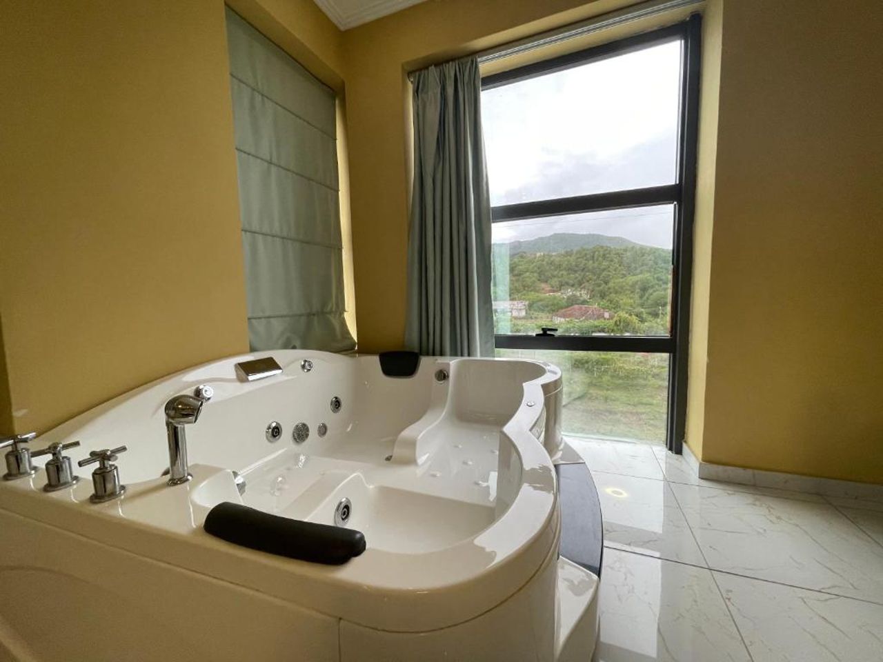 Hotel Kthella Resort