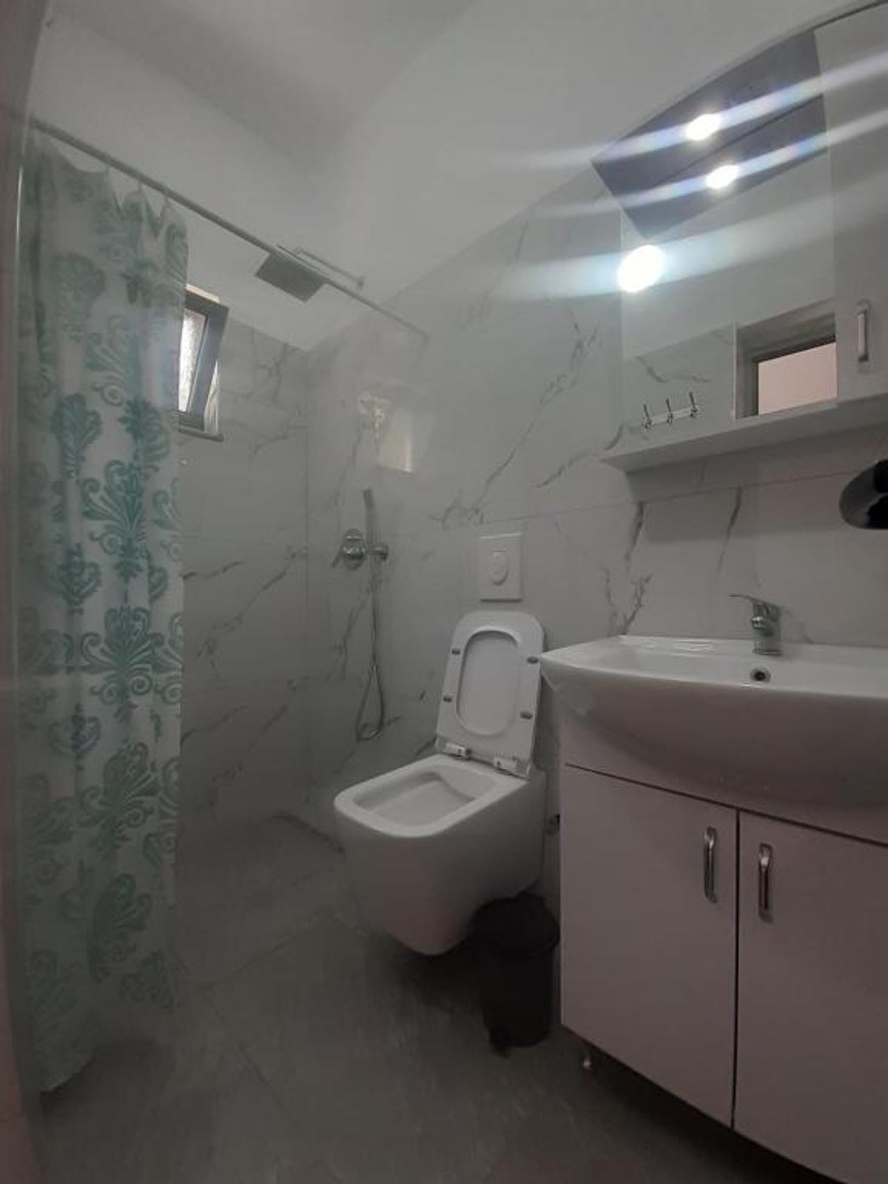 Amantius room