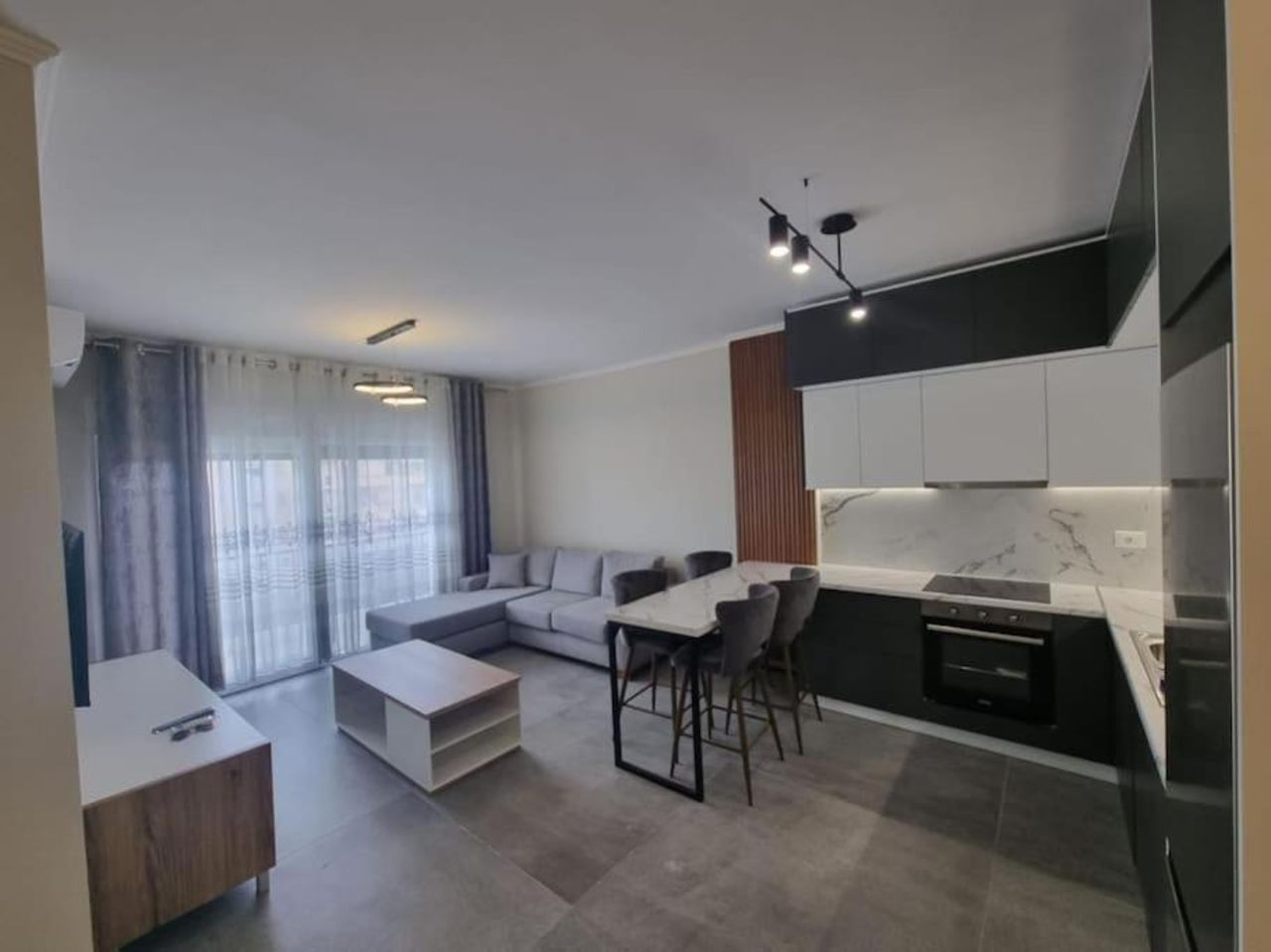H&E Sea view 2-Bedroom Apt Qerret
