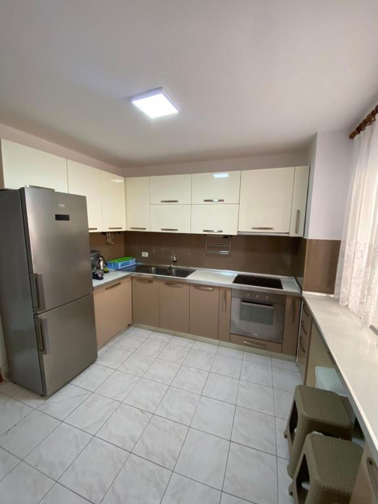 Premier Apartment