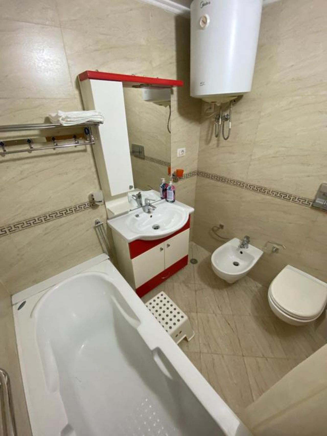 Premier Apartment