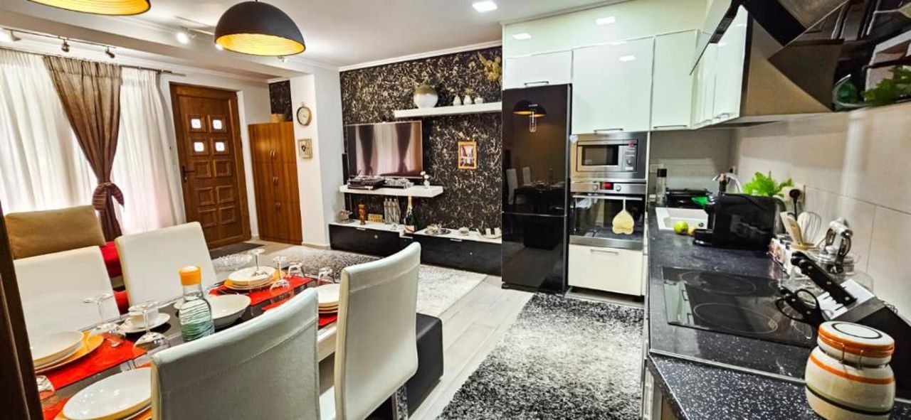 Home Sweet Home Tirana