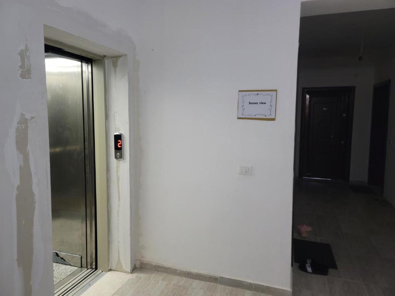 SunsetView Apartment