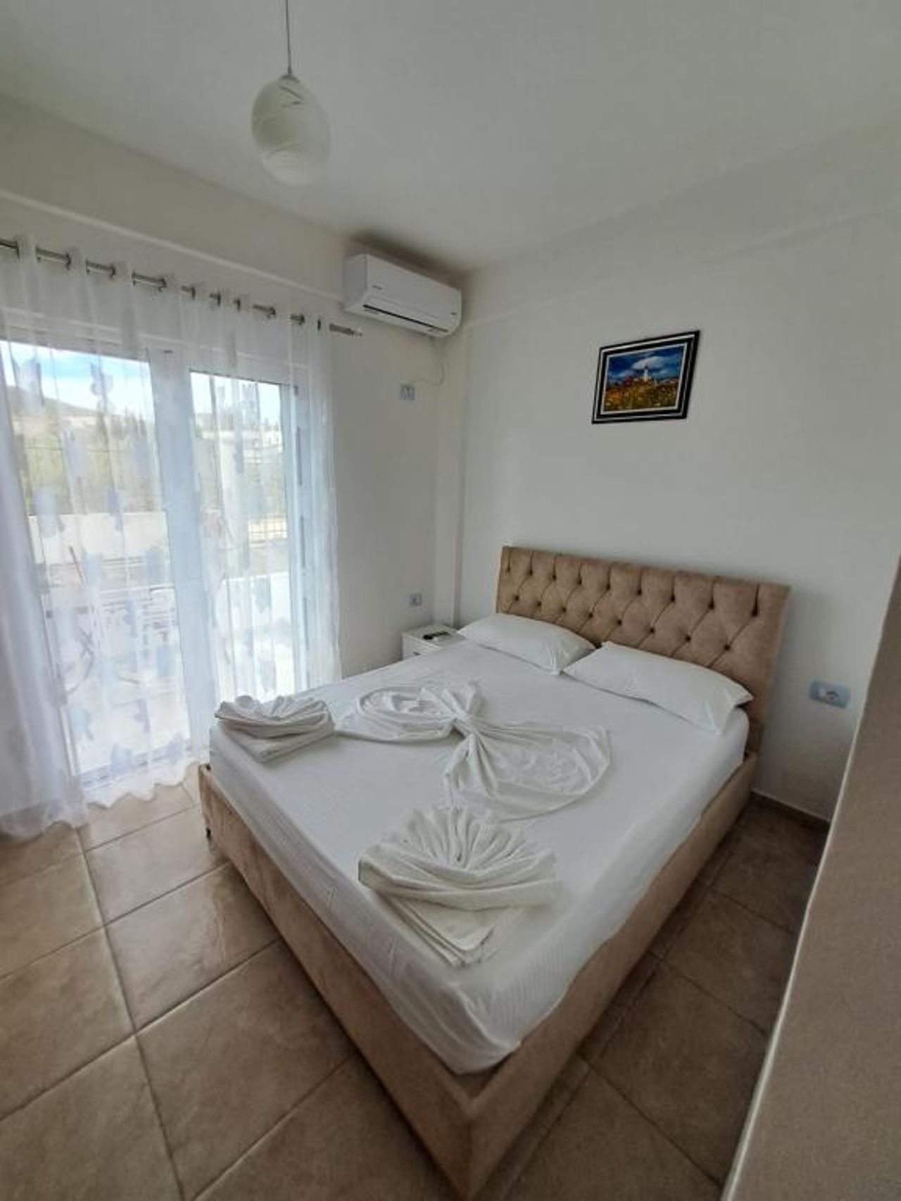Elton Tafa guesthouse