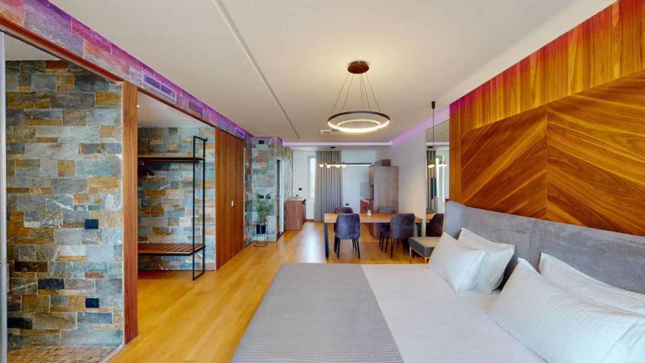 Luxury Apartment Cape of Rodon 2.1