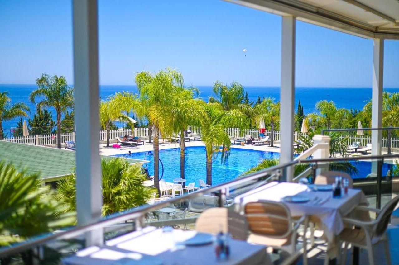 Elysium Hotel