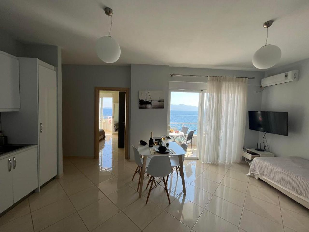 Sunflower Sea View Apartment
