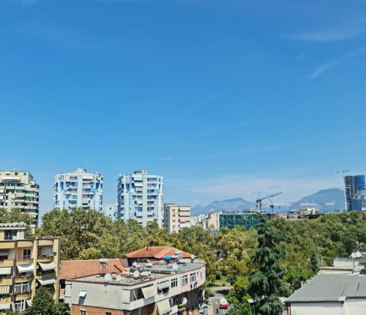 6th floor Apartments, Apartament