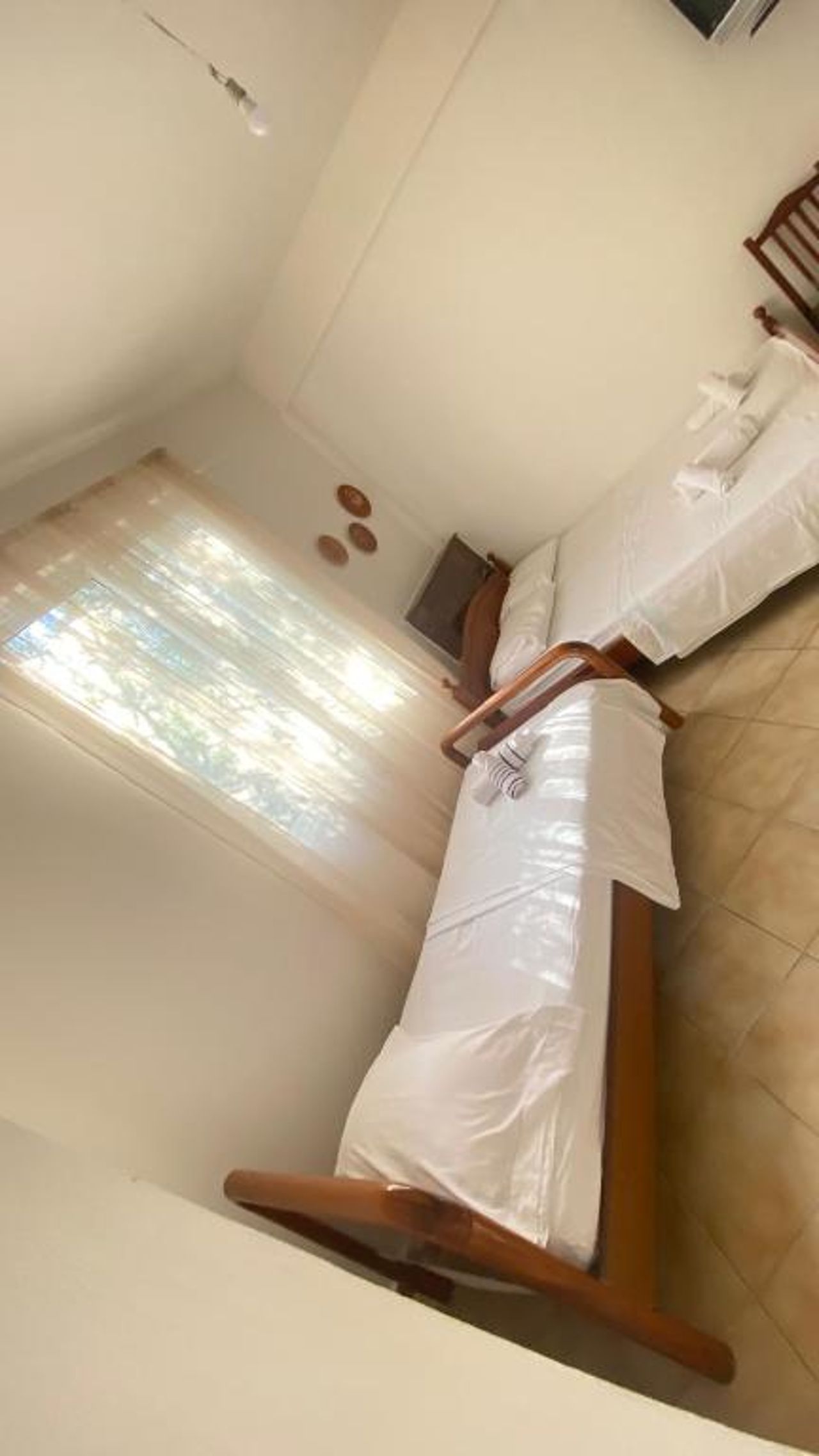 Besart room
