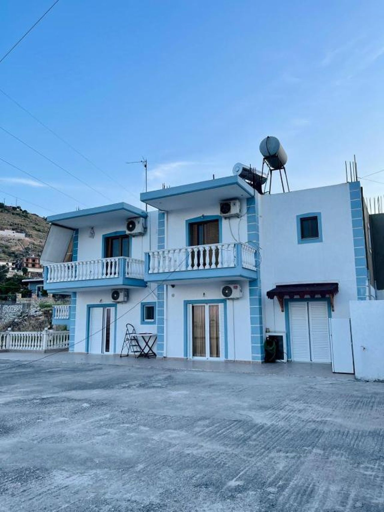 Vila Arjan Piro