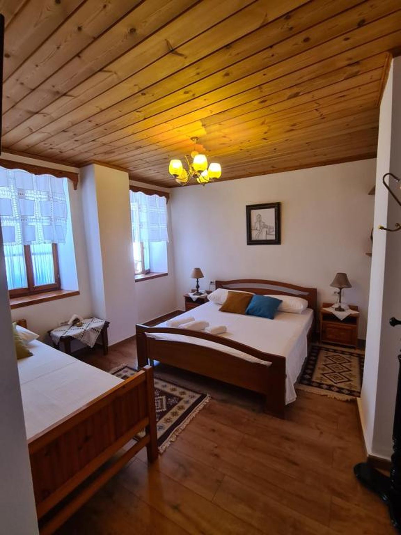 SANTA ROOM-OLD BAZAAR CENTER-Gjirokaster