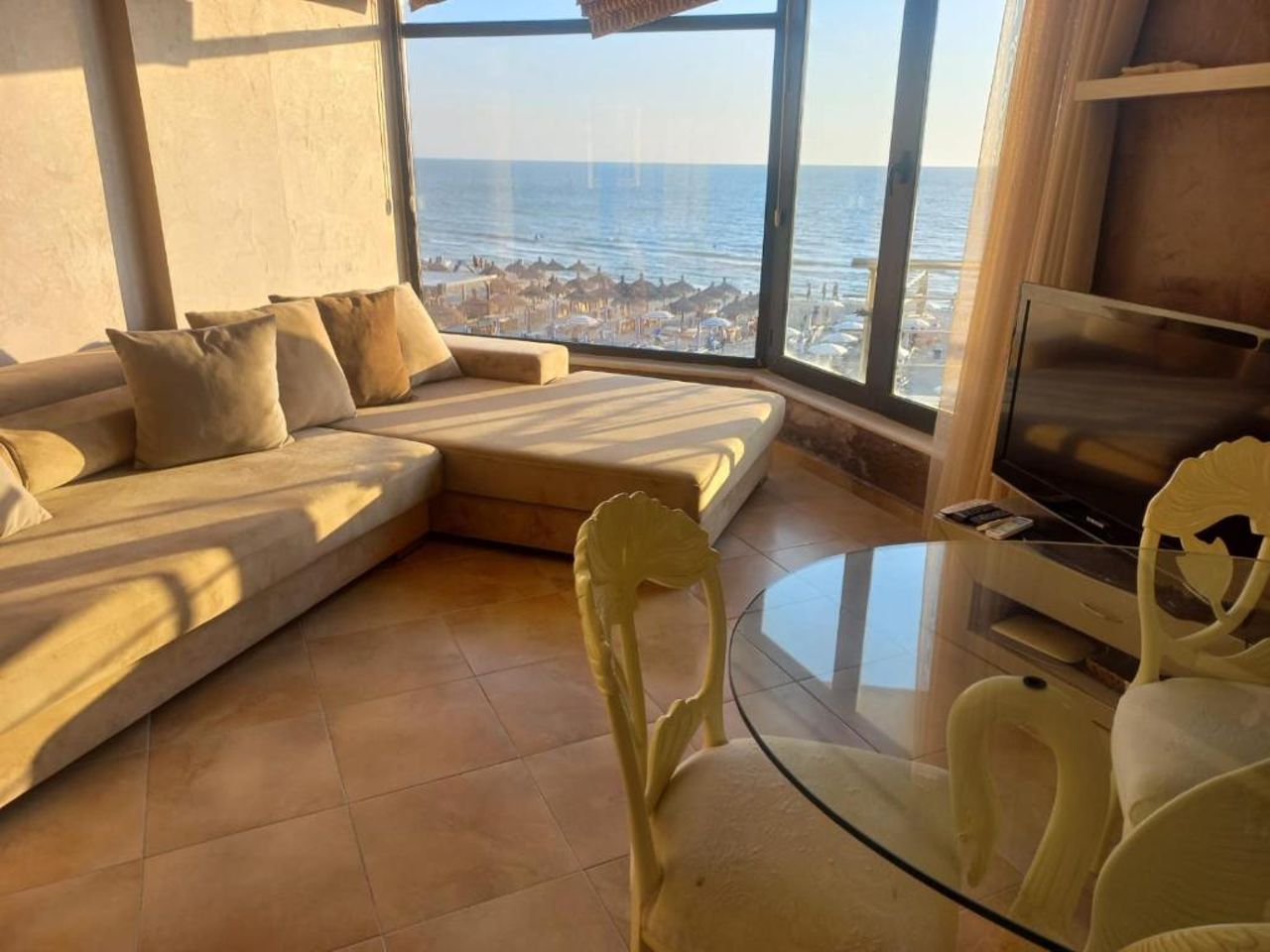 Aparment Golem