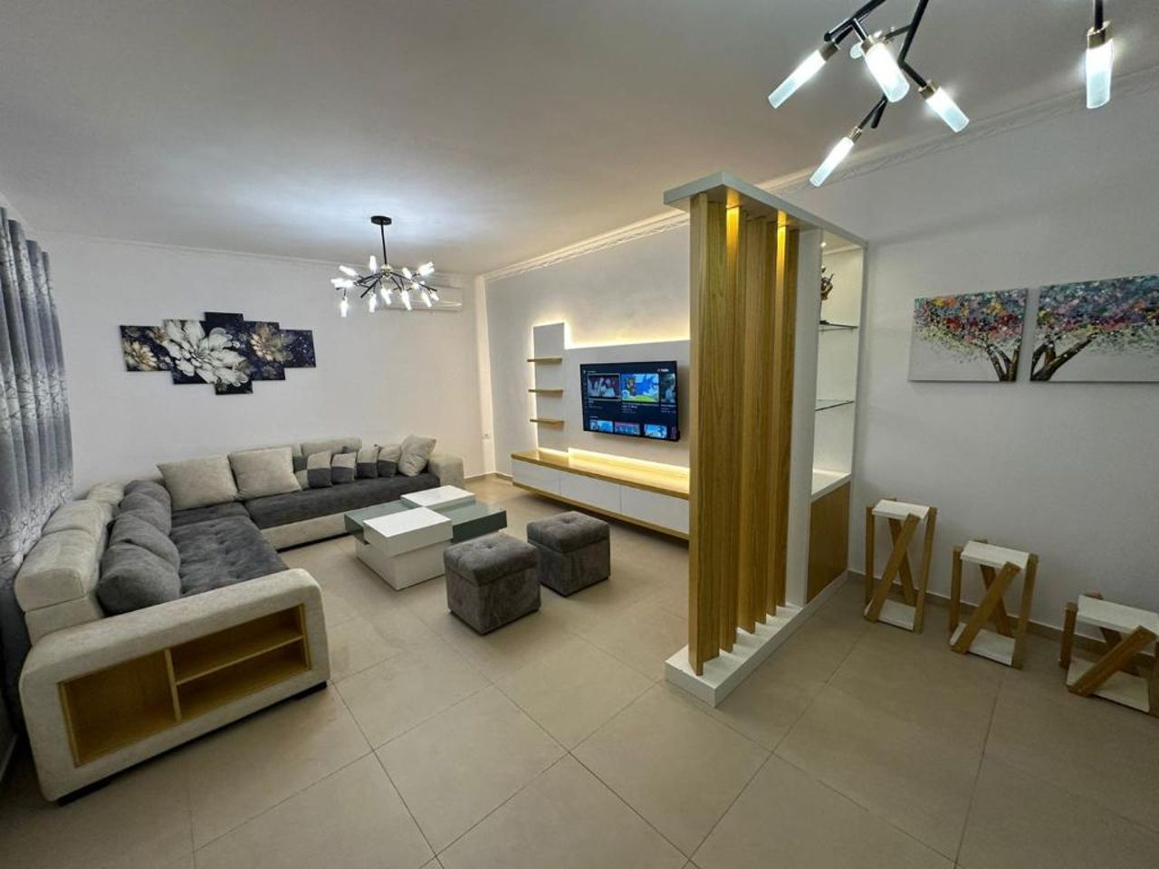 Elby Apartments