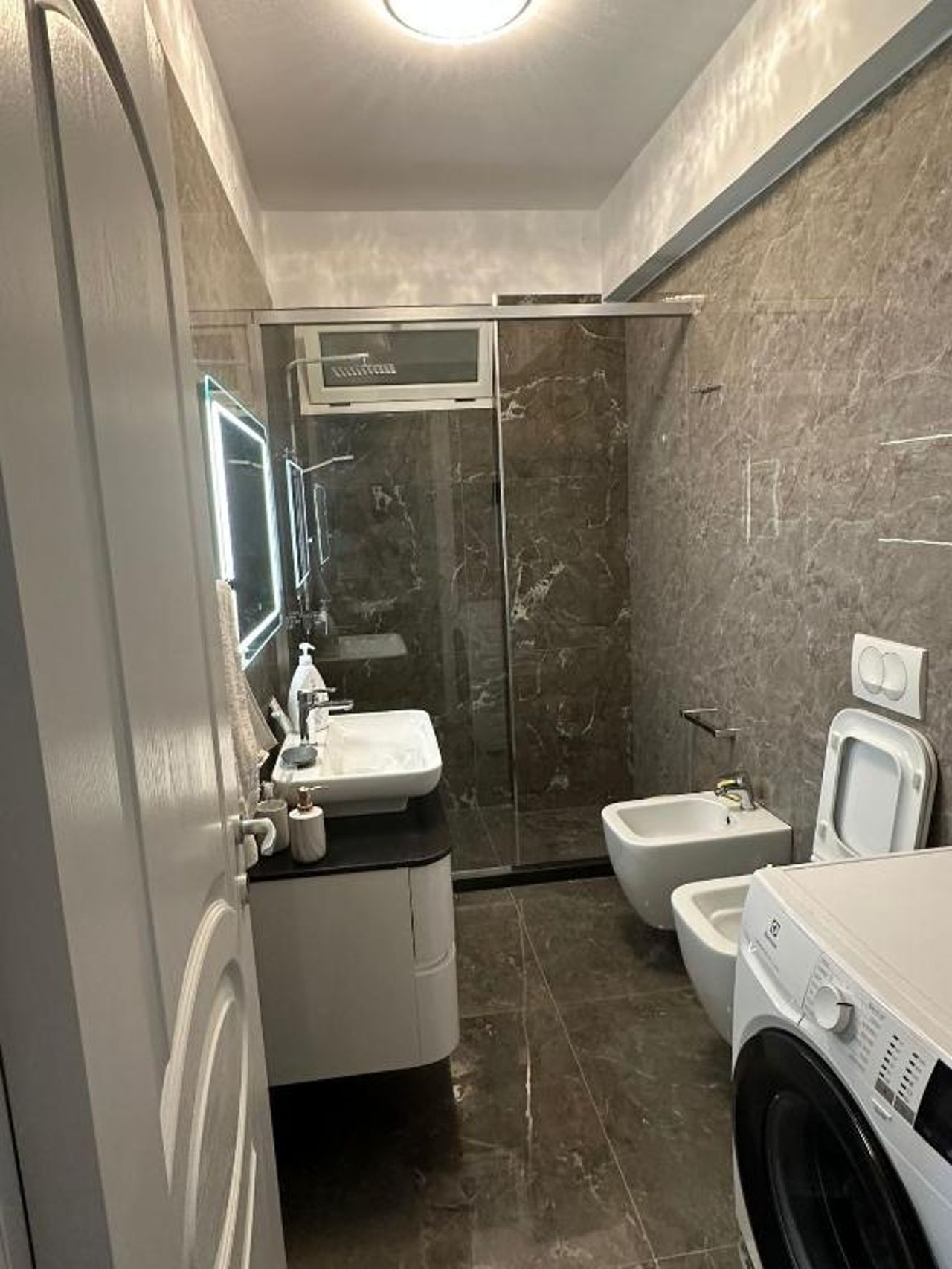 Luxury Apartment BB