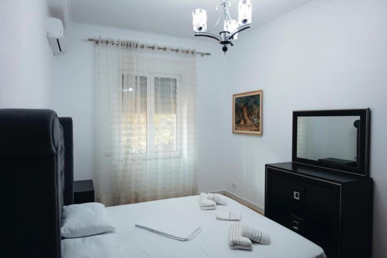 Shallvaret Center Apartment